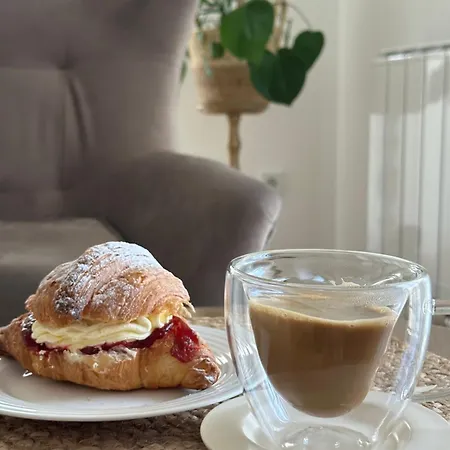 Golden Nest 아파트 투즐라